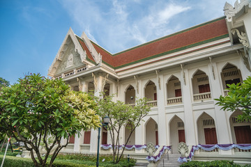 Fototapeta na wymiar Campus Scenery of Bangkok University, Thailand