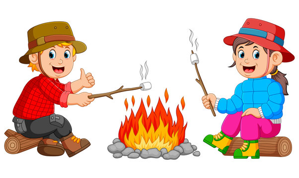 the children are burning the marshmallow in the camp
