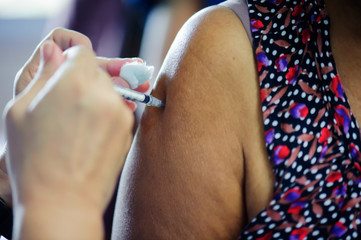 Patients are vaccinated from medical personnel: the concept of prevention
