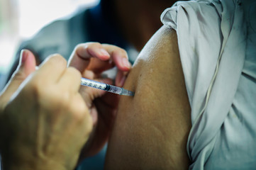 Patients are vaccinated from medical personnel: the concept of prevention