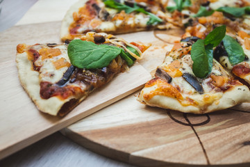 Vegan cheese pizza