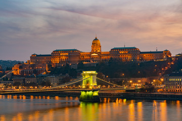 Night view of the famous Széchenyi Chain Bridge with Buda Castle