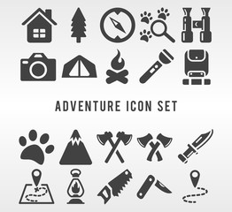 Obraz premium Adventure Icon Set. Collection of icons on the theme of travel and nature. Search icons, tents, lamps, camp, map, binoculars, backpack, bonfire, axes.
