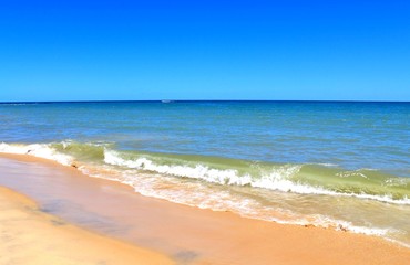 Fototapeta na wymiar Praia tropical, Arraial D'ajuda, Bahia, Brasil