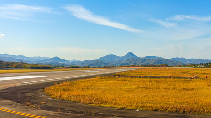 高松空港の滑走路 
