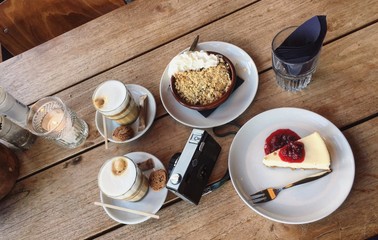 Coffee and cake for two