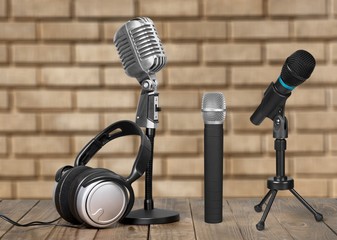 Mic.