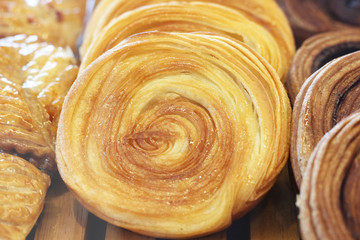 Fresh bread in a bakery at cafe.