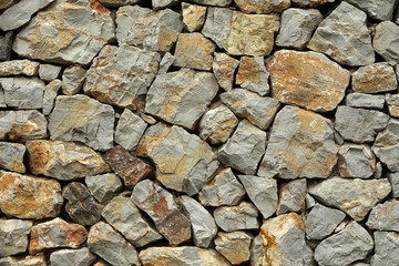 Mauer aus Naturstein