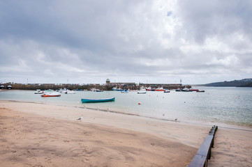 Fototapeta na wymiar St. Ives, Fischerhafen, Hafen, Fischerboote, Cornwall, Südengland, Frühling, England
