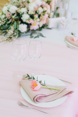 cutlery decor restaurant flowers table style white