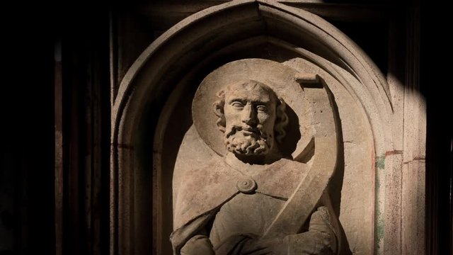 Time lapse of the bas-relief at the Malbork castle.