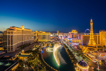aerial Las Vegas at night - obrazy, fototapety, plakaty