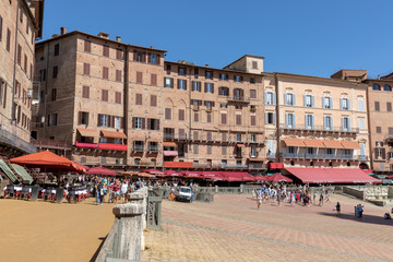 Fototapeta na wymiar Panoramic view of Piazza del Campo