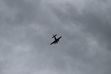 Airplane 