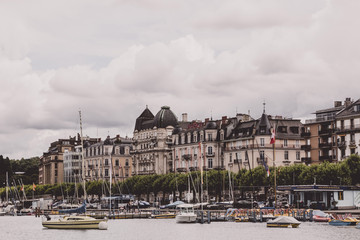 Obraz premium View on Geneva lake and city Geneva, Switzerland