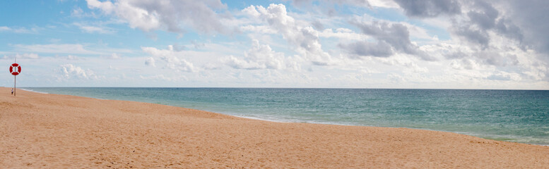 Fototapeta na wymiar empty sandy beach shoreline