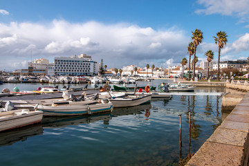Fototapeta na wymiar marina of Faro city