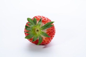 I shot while rotating the strawberry on a white background.