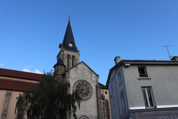 Fototapeta premium Eglise catholique Saint Clair dans le village de Brignais - Département du Rhône - France