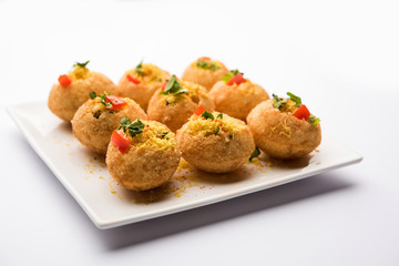 Sev puri - Indian snack and a type of chaat. Popular in Mumbai/pune from Maharashtra. it's a roadside food also served as a starter in restaurants