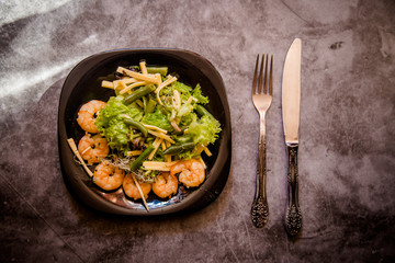 food on the plate, seafood, shrimp, salad