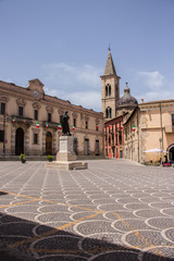 Fototapeta na wymiar Statue of Ovid, Piazza XX Settembre, Sulmona, Abruzzo