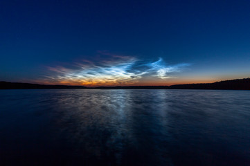srebrzyste obłoki NLC obłoki srebrzyste chmury © Dariusz