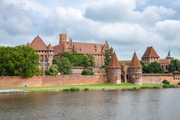 Fototapeta na wymiar The biggest castle in the world in Malbork, Poland