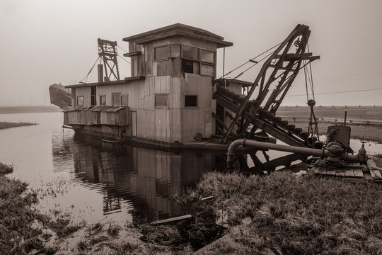 Gold Dredge