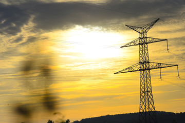 electricité energie ecologie nucleaire volt pilone tension