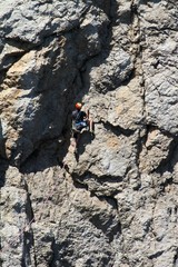 escalade de falaise en méditerranée