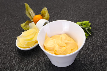 Cheese sauce in the bowl