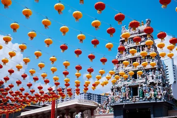 Foto op Plexiglas The Sri Mariamman Temple in Singapore. © badahos