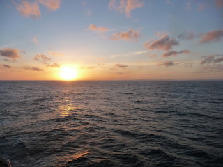 Sonnenuntergang auf Deck, auf dem Schiff,