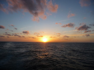Sonnenuntergang auf Deck, auf dem Schiff,