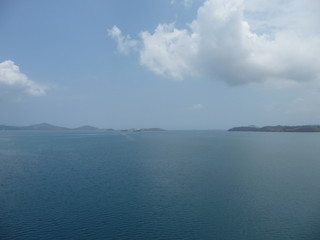 Afrika weites Land mit Meer und Berge