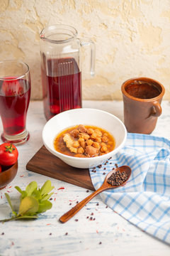 Kufte bozbash meatball soup with yellow beans with composto. 