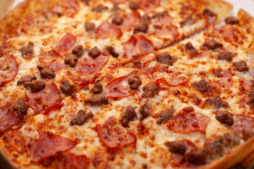 Obraz na płótnie Canvas Meaty Pizza