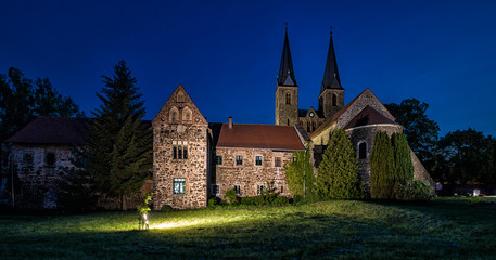 Fototapeta na wymiar Kloster Hillersleben 5