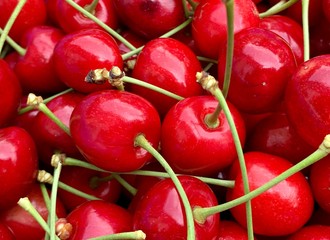 bunch of cherries