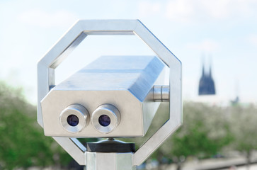coin operated binocular with view of the cologne cathedral