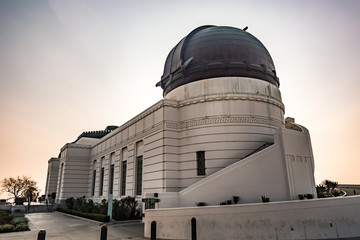 Famous Griffith observatory in Los Angeles california - obrazy, fototapety, plakaty