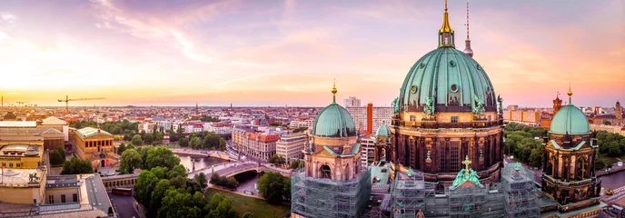 Zelfklevend Fotobehang Berlijn Berliner dom na zonsondergang, Berlijn