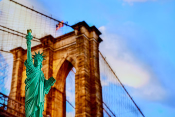 Fototapeta premium Brooklyn Bridge, tribute in light and The Statue of Liberty at Night Lights, New York City