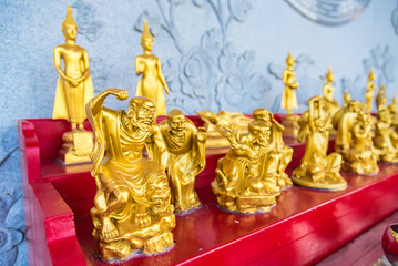 Fototapeta na wymiar Golden buddha image, Chinese Temple Wat Borom Racha Kanchanapisek Anusorn (Leng nuei Yee 2), Thailand.