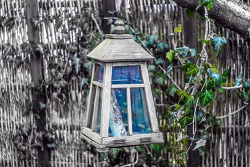 stara drewniana latarenka © Henryk Niestrój