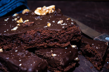  Exquisite chocolate and nut cake to enjoy with a cup of tea at 5:00 p.m.
