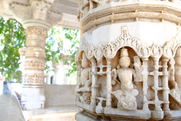 インドのヒンズー教の神様の彫刻