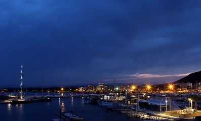 Fototapeta premium le port de l'Estartit à la nuit tombée,Espagne,Catalogne,Costa Brava